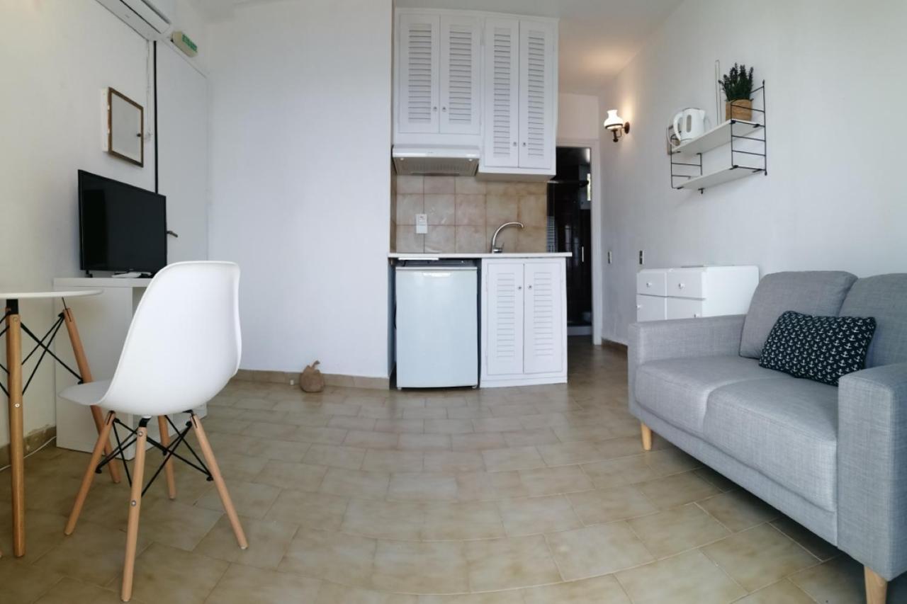 Glyfada New Era Home 31 Menigos Resort Apartments Exteriör bild